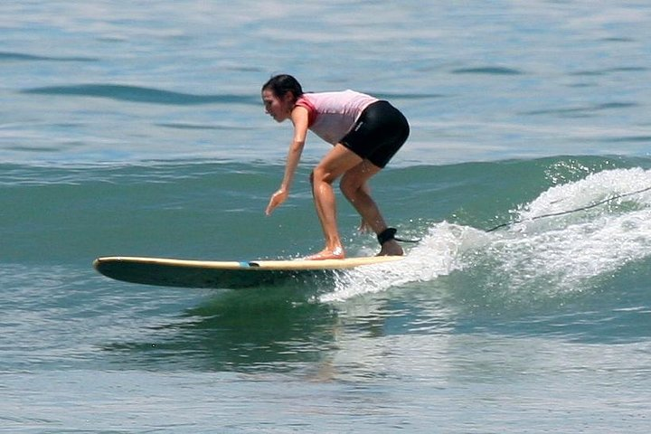 Intermediate surf lesson for two participants  - Photo 1 of 11